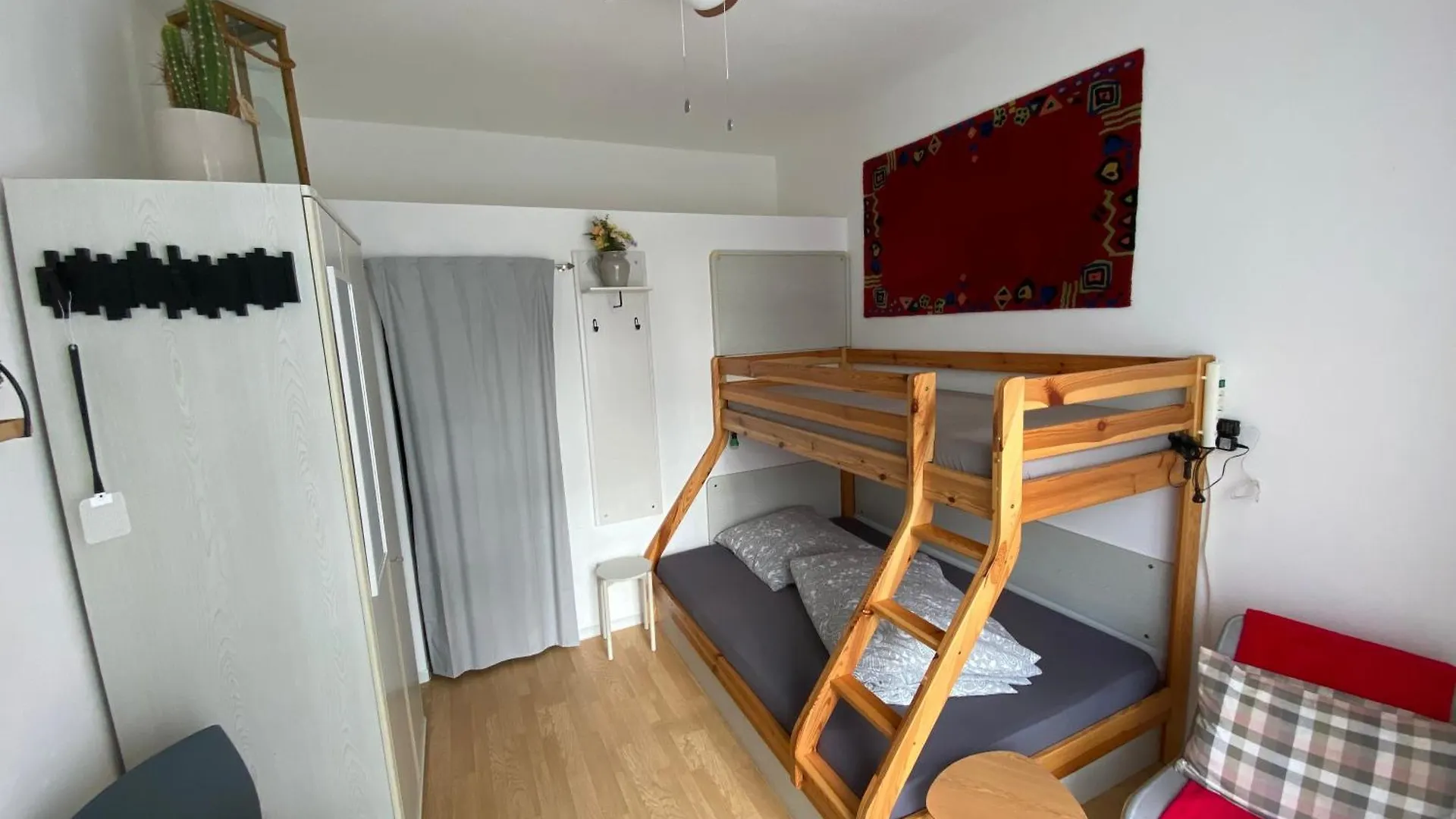 Apartment Ferienwohnung Tiny-Klotzsche Dresden